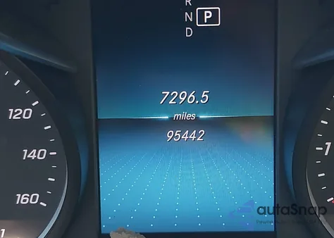 2019 Mercedes-Benz C 300 z USA, uszkodzony, nr VIN 55SWF8DB5KU296445